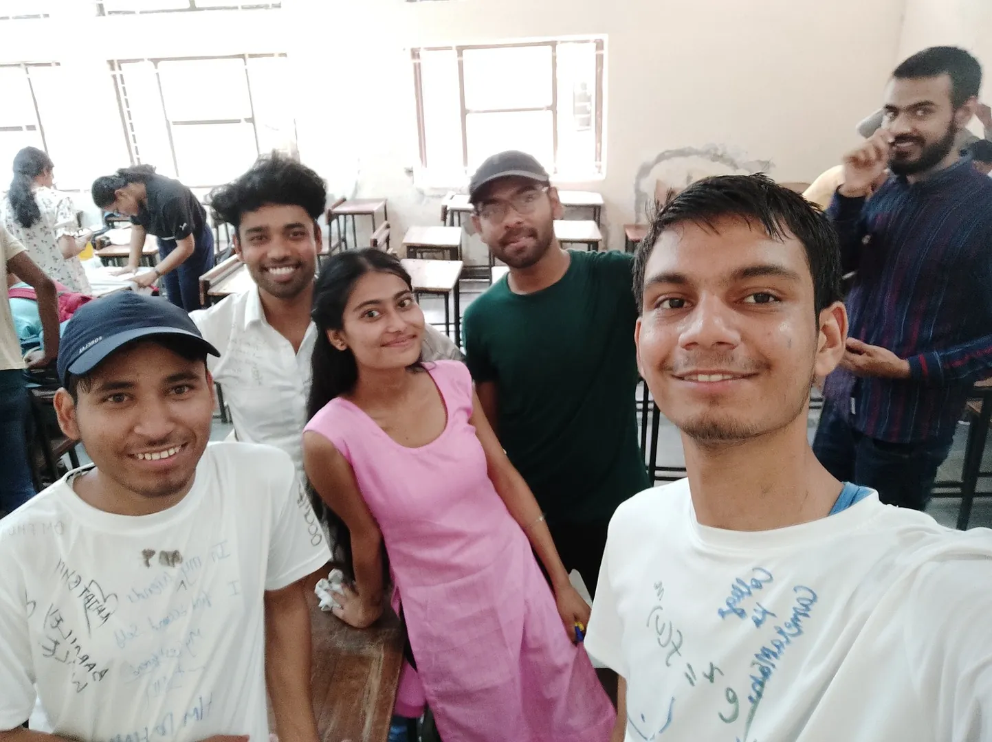 Scribbling fun selfie with friends 2